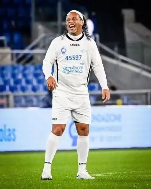 和果断的行 和果断的行