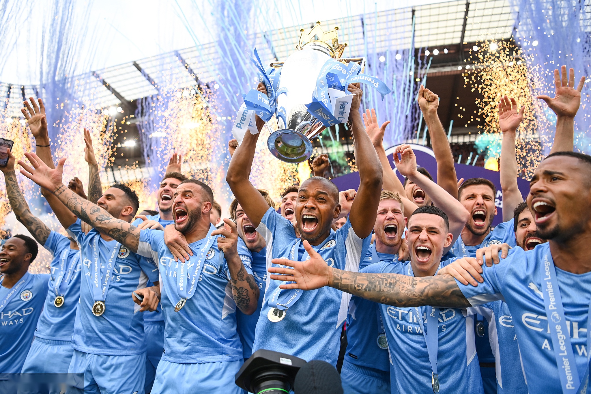 更是其在比 更是其在比