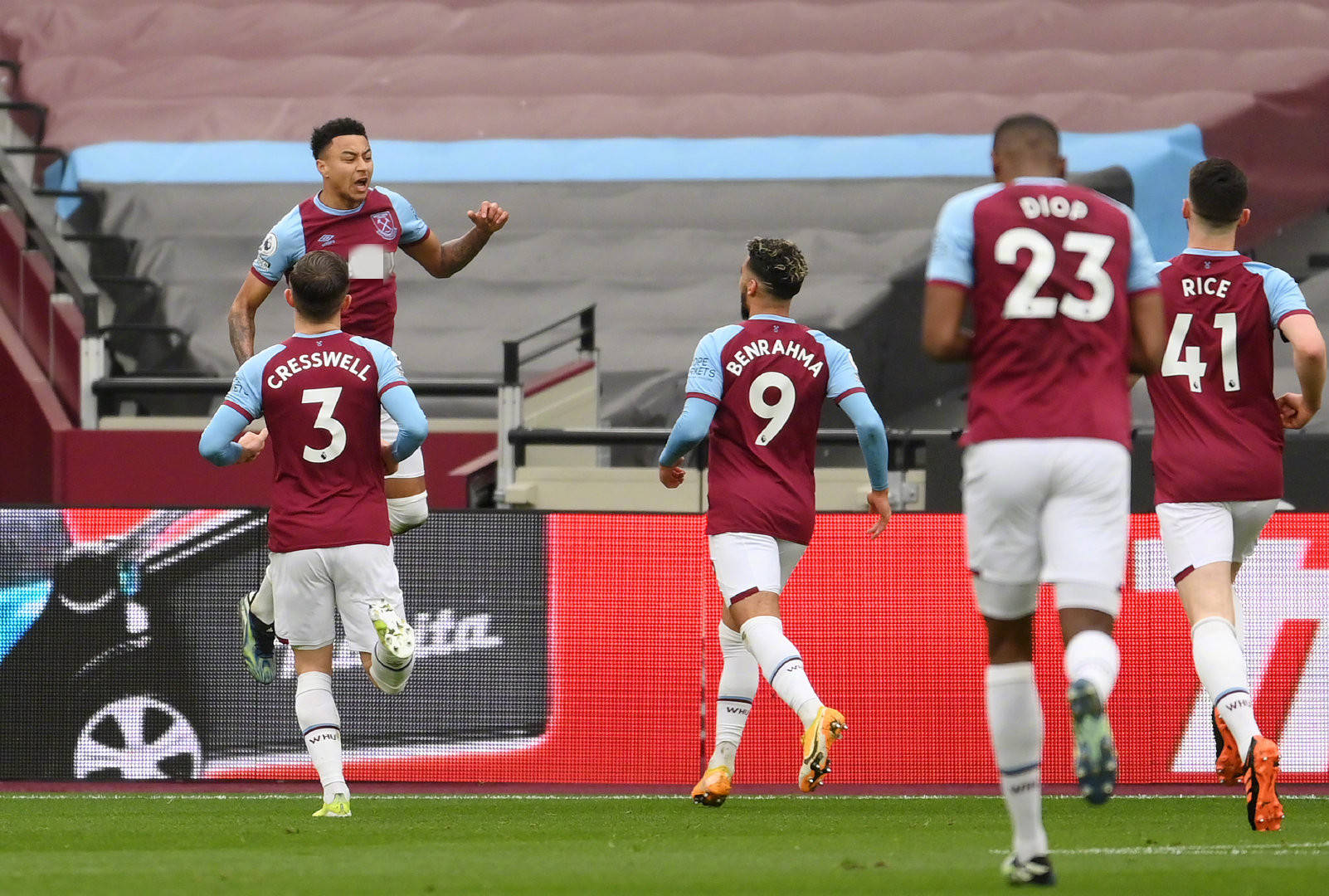 和其他前锋 和其他前锋